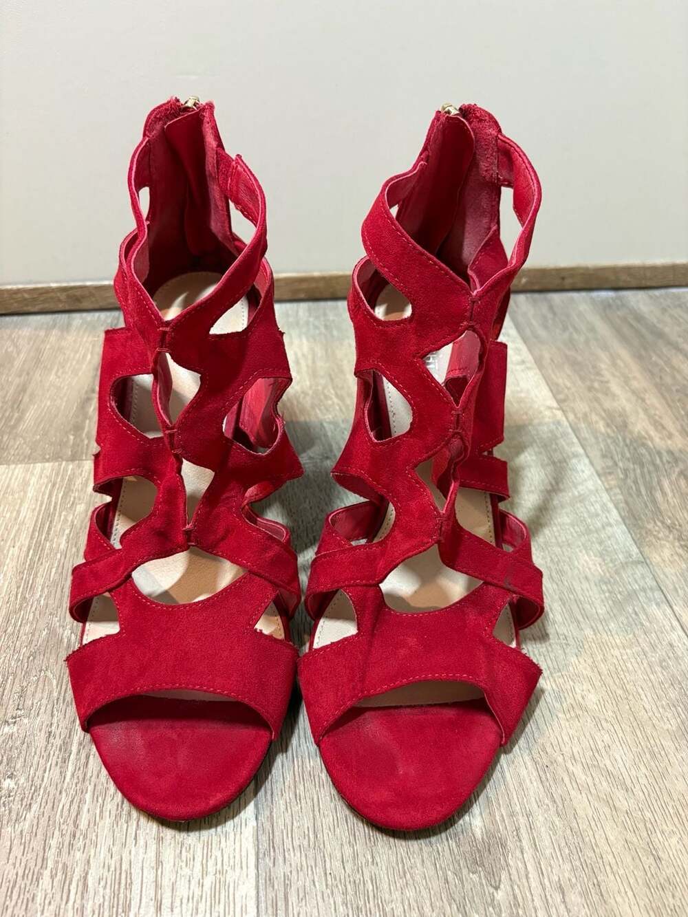 Limelight Red Suede Strappy Gladiator Chunky Heel Sandals Size 11